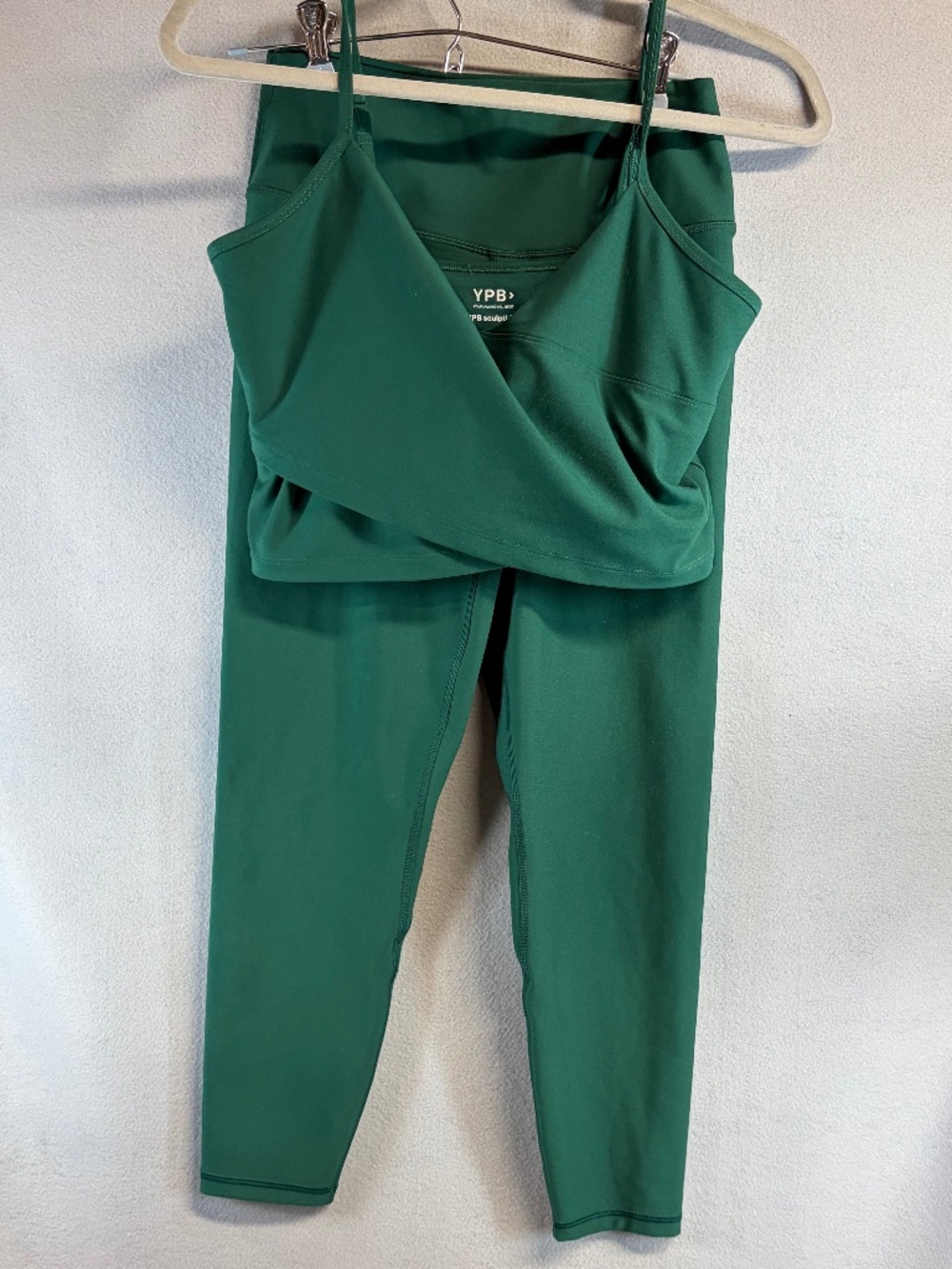 YPB Abercrombie ScultptLUX Green 2-Piece Set Pants & Crop sz Large Short
